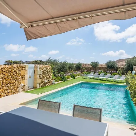Casa vacanze Farmhouse Alba