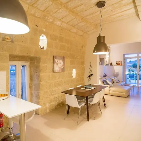 Farmhouse Alba Casa vacanze *