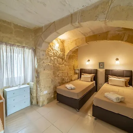 Farmhouse Alba Casa vacanze *