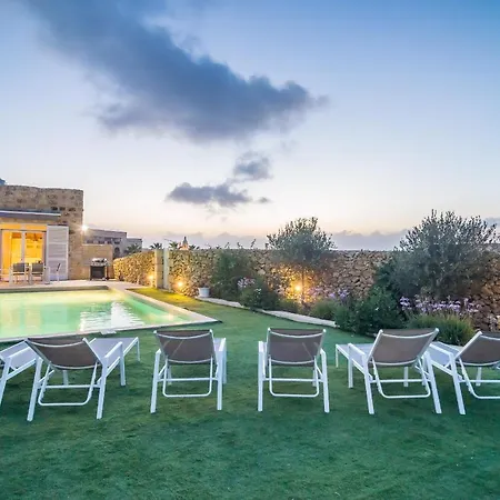 Farmhouse Alba *