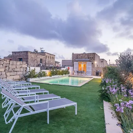 Σπίτι διακοπών Farmhouse Alba *