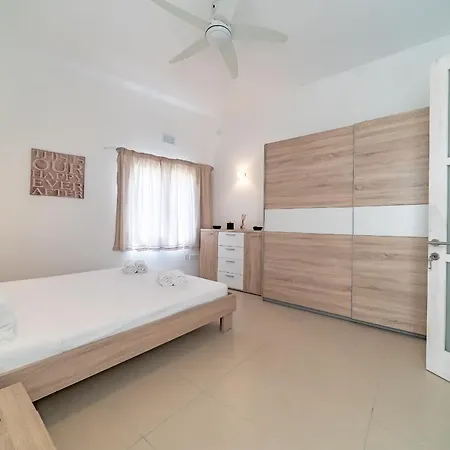 Σπίτι διακοπών Farmhouse Alba Il-Wilga