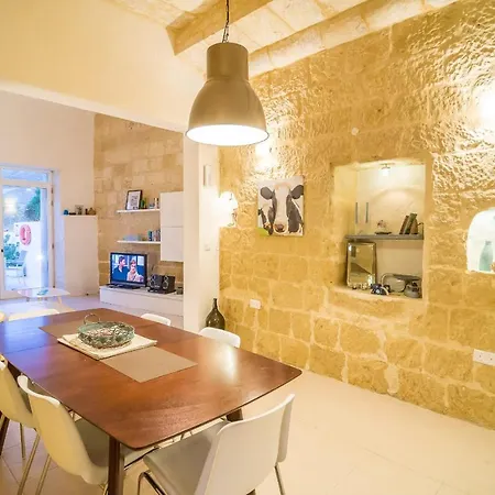 Farmhouse Alba Il-Wilga